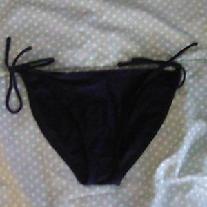 Black bikini bottems